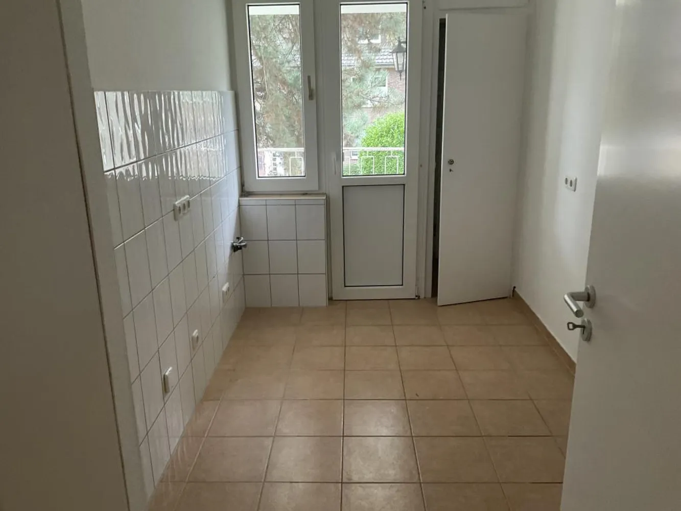 4 Zimmer Wohnung mit 82 m² in Düsseldorf – Bild 4