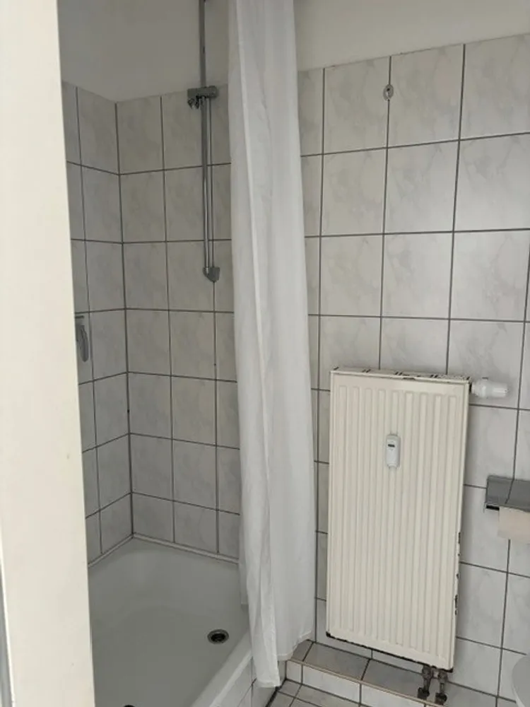WG-Zimmer mit 27 m² in Halle (Saale) – Bild 5