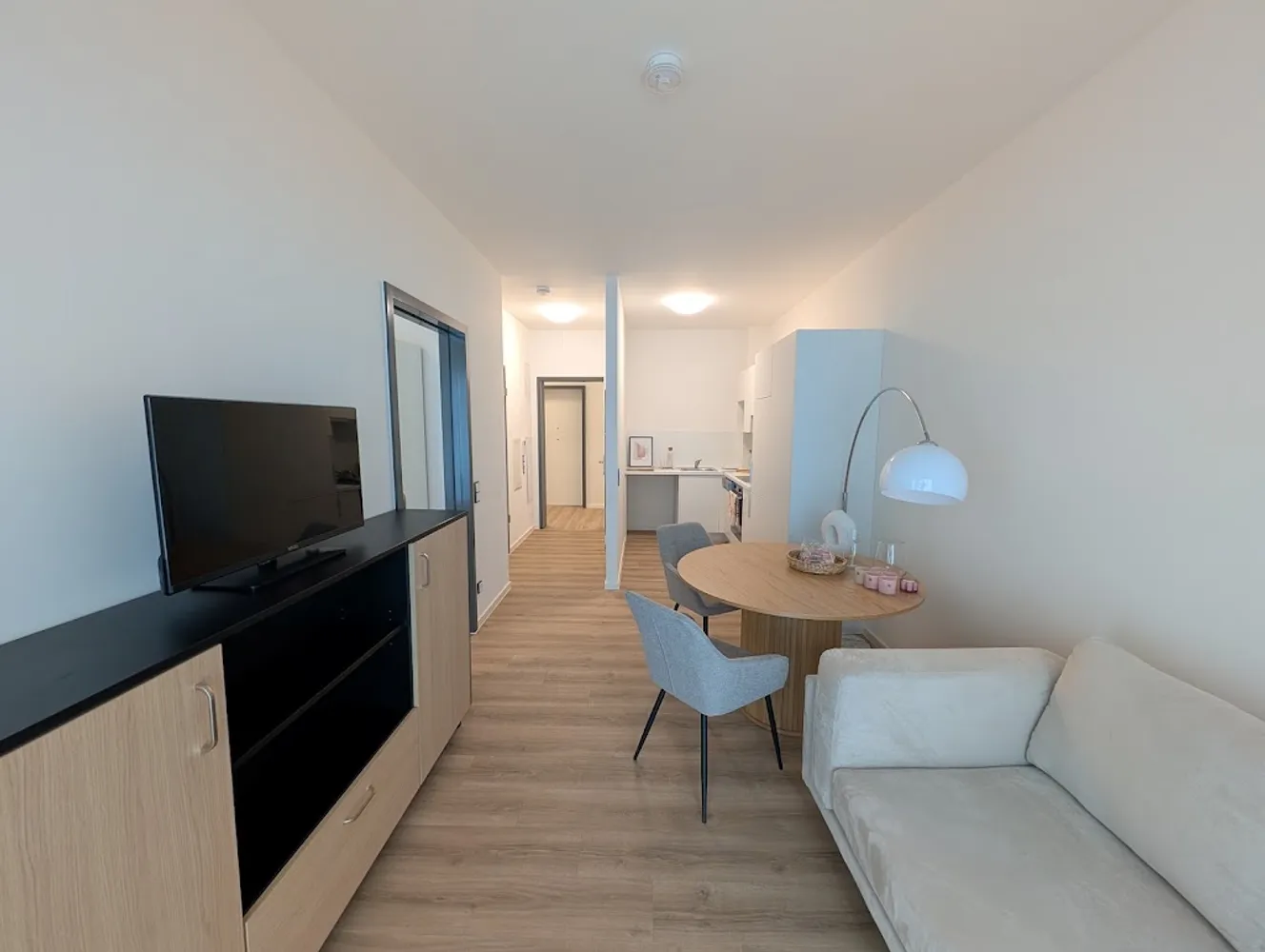 2 Zimmer Wohnung mit 38 m² in Berlin – Bild 4