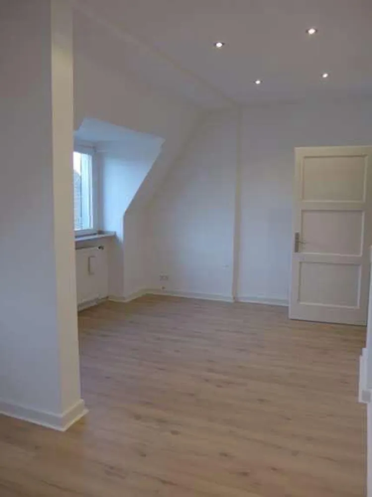 2 Zimmer Wohnung mit 58 m² in Düsseldorf – Bild 3