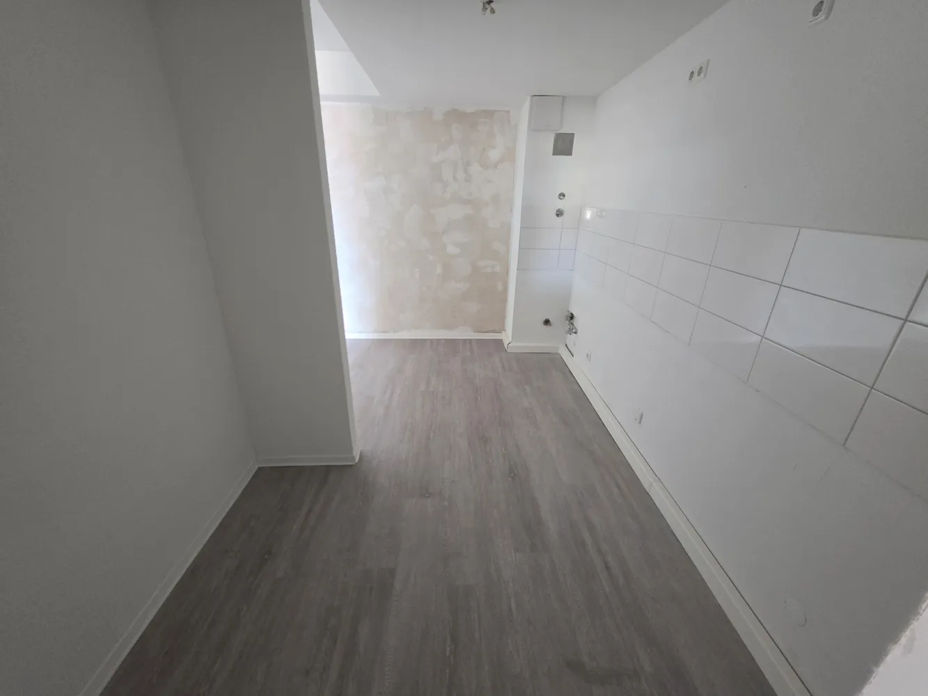 2 Zimmer Wohnung mit 80 m² in Düsseldorf – Bild 2