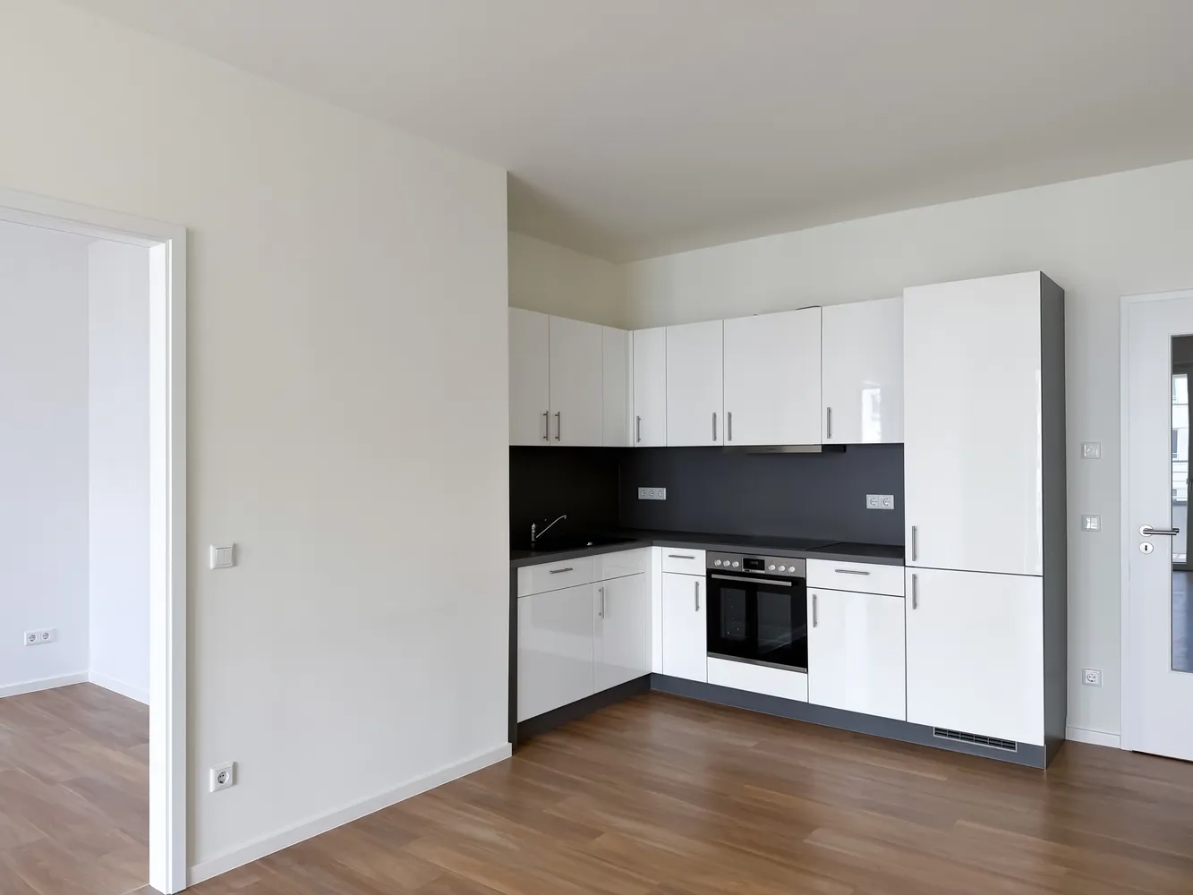2 Zimmer Wohnung mit 60 m² in Berlin – Bild 2