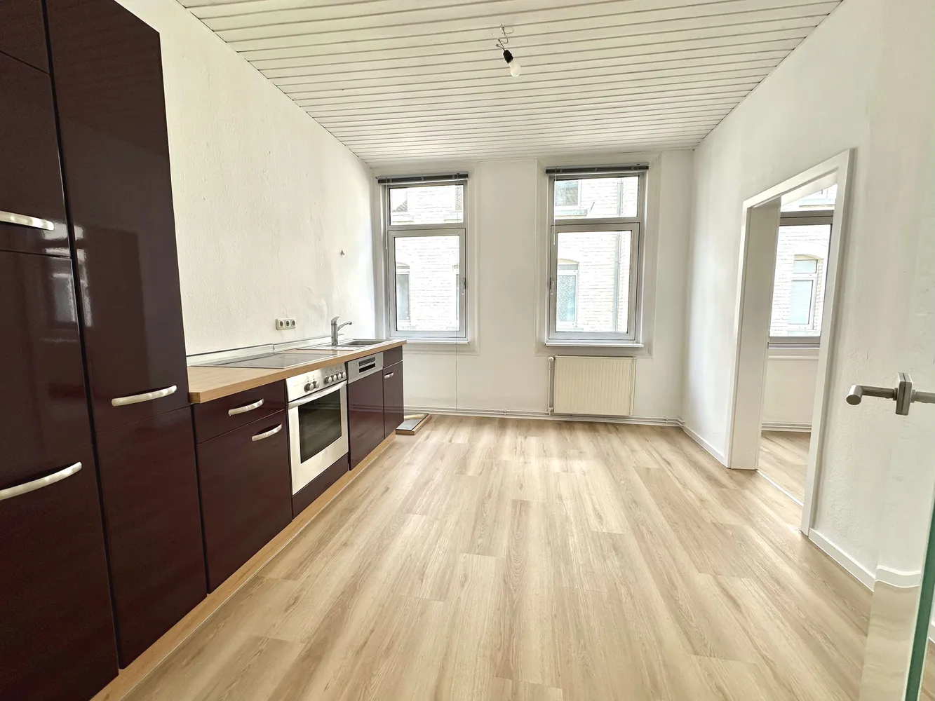 2 Zimmer Wohnung mit 68 m² in Wiesbaden – Bild 7