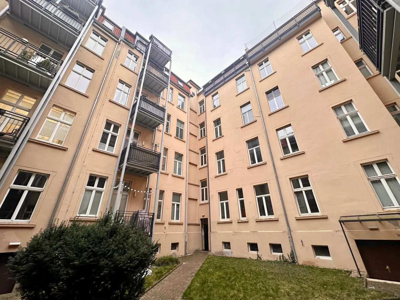 2 room apartment with 68 m² in Magdeburg – Photo 2
