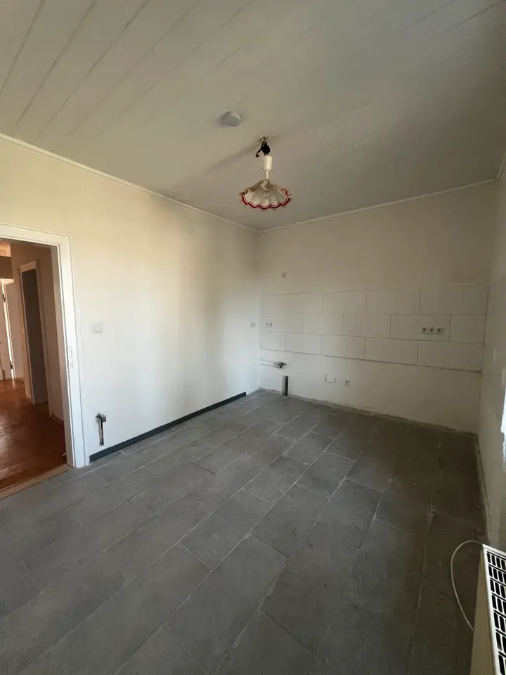 4 Zimmer Wohnung mit 90 m² in Bitterfeld-Wolfen – Bild 3