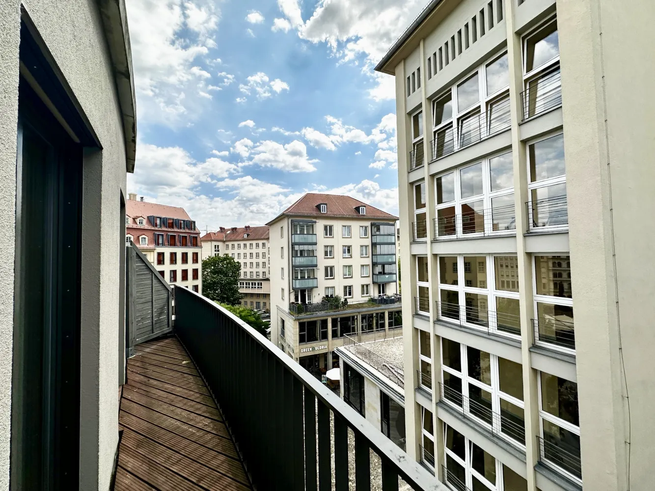 2 Zimmer Wohnung mit 105 m² in Dresden – Bild 8