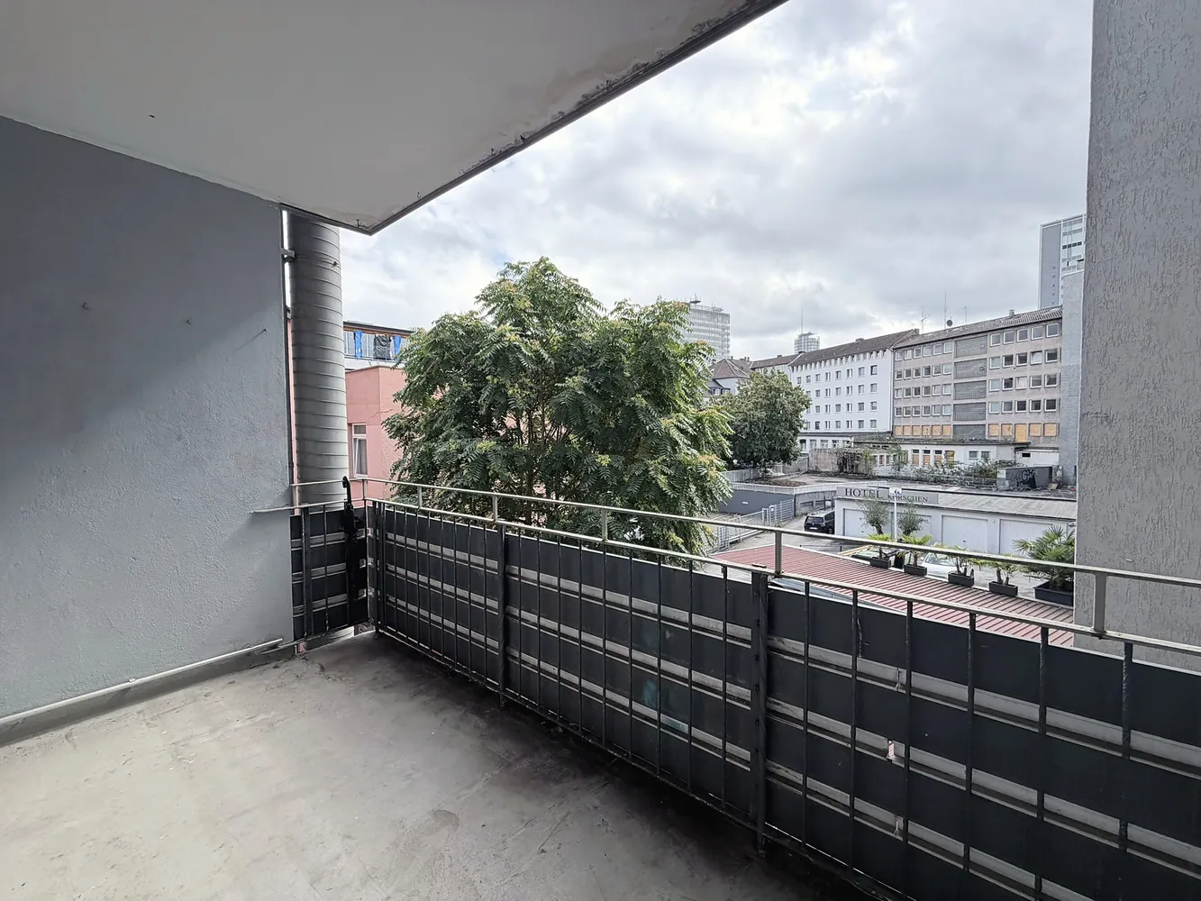 4 Zimmer Wohnung mit 130 m² in Essen – Bild 2