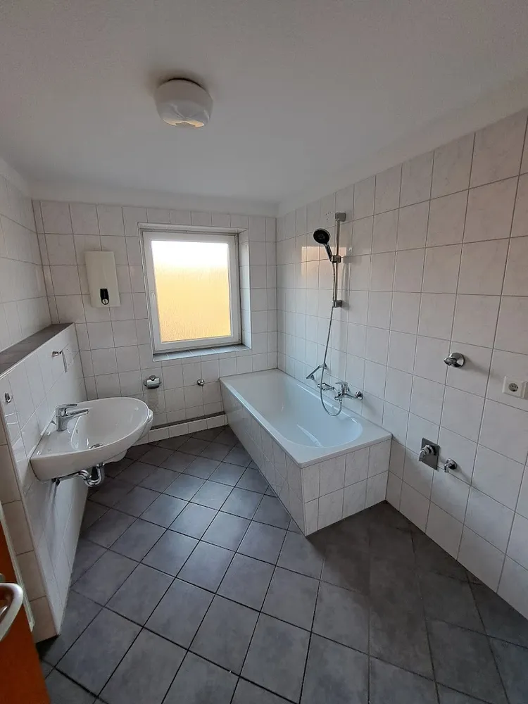 2 Zimmer Wohnung mit 68 m² in Essen – Bild 4