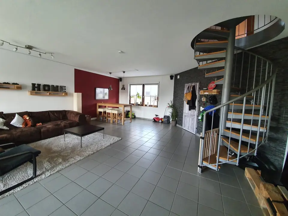 3 Zimmer Wohnung mit 136 m² in Düren – Bild 2