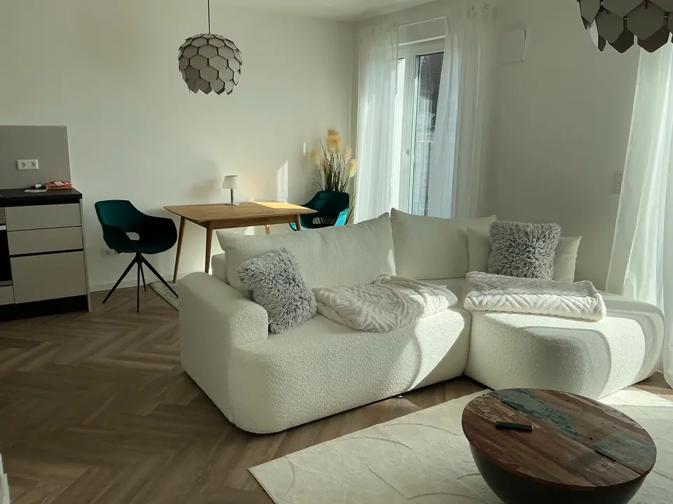 2 Zimmer Wohnung mit 77 m² in Kiel – Bild 1