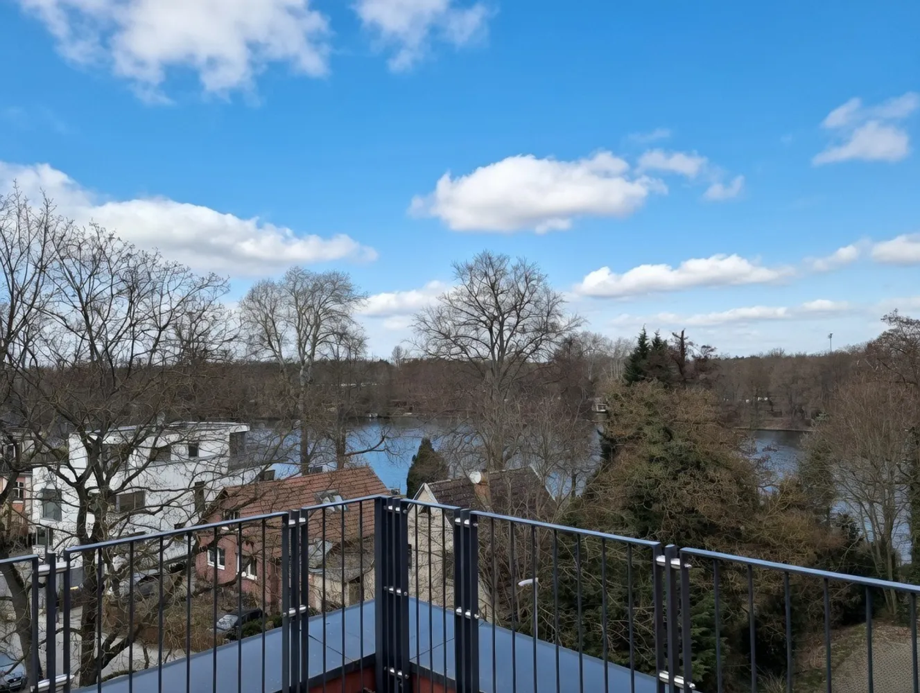 4 Zimmer Wohnung mit 127 m² in Berlin – Bild 3