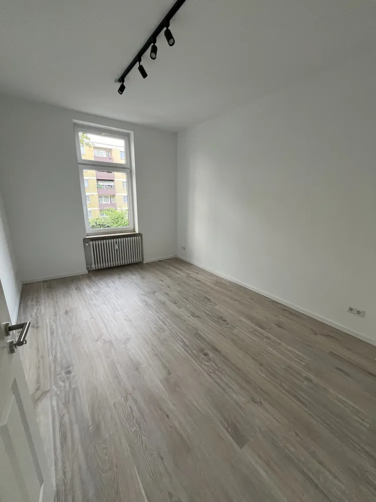 1 room apartment with 35 m² in Cologne – Photo 3