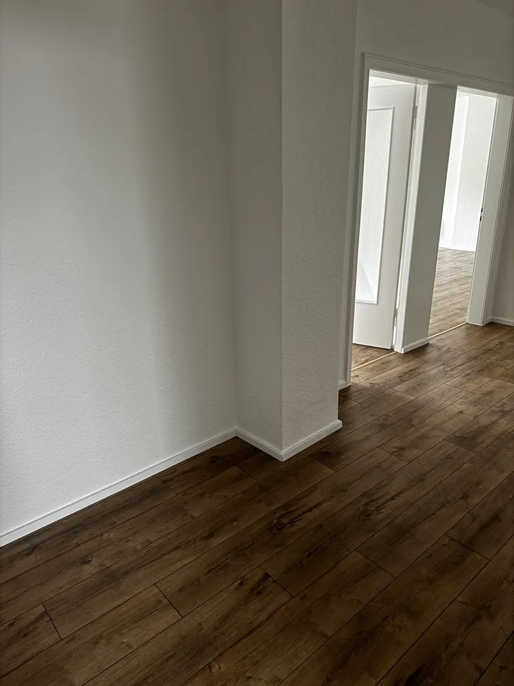 2 Zimmer Wohnung mit 70 m² in Wuppertal – Bild 2