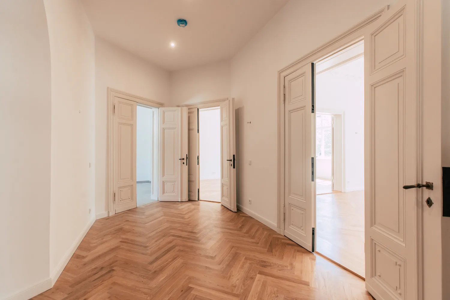 5 Zimmer Wohnung mit 190 m² in Halle (Saale) – Bild 5