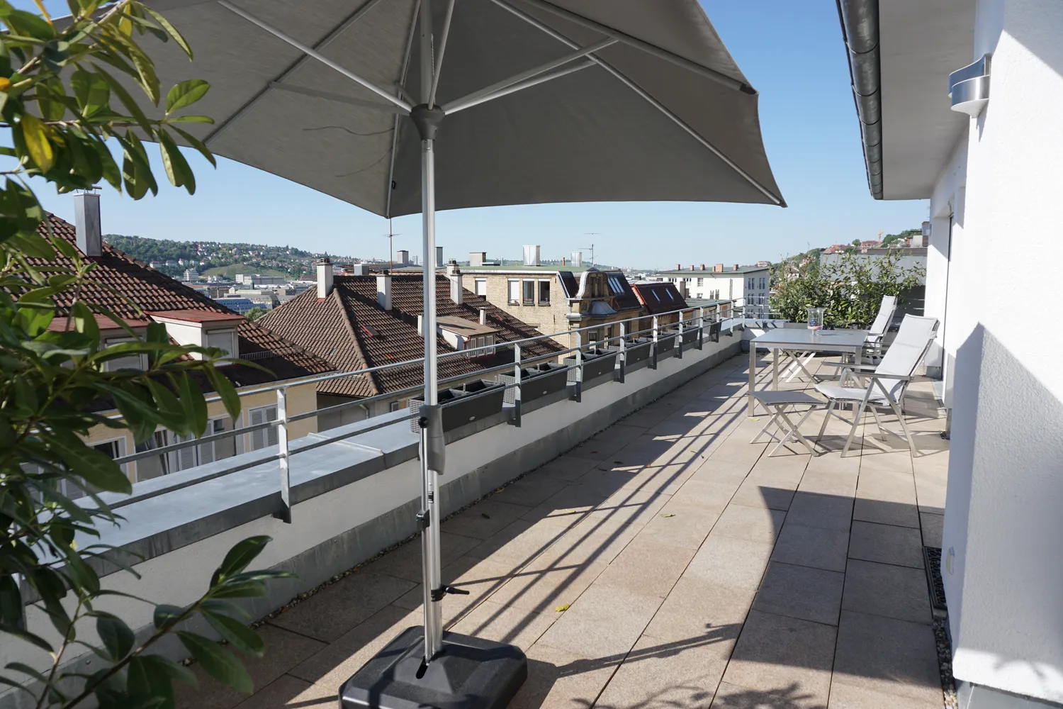 3 Zimmer Wohnung mit 115 m² in Stuttgart – Bild 1