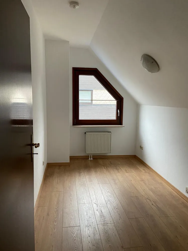 4 Zimmer Wohnung mit 114 m² in Langenfeld – Bild 4