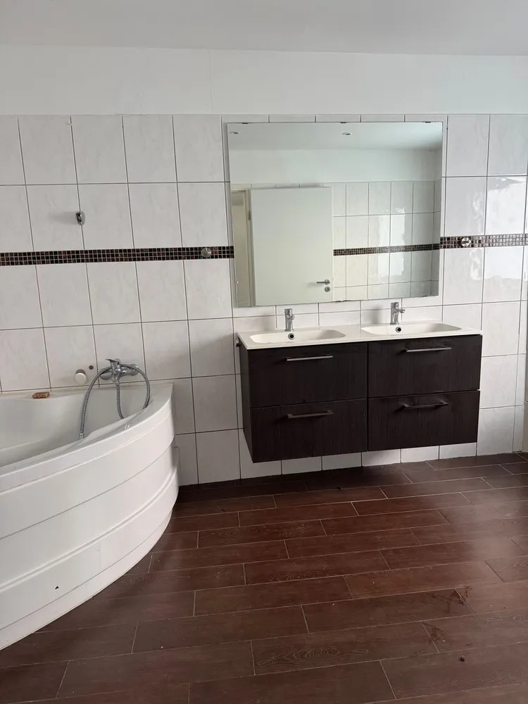 4 Zimmer Wohnung mit 115 m² in Bremen – Bild 2