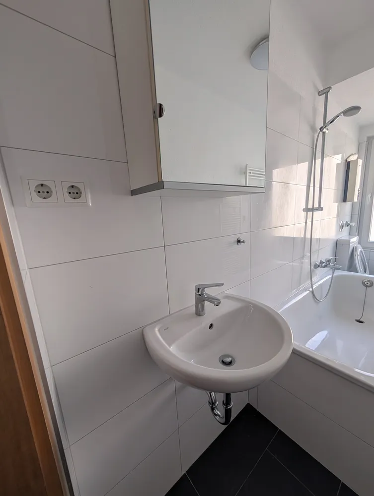 2 room apartment with 70 m² in Essen – Photo 5