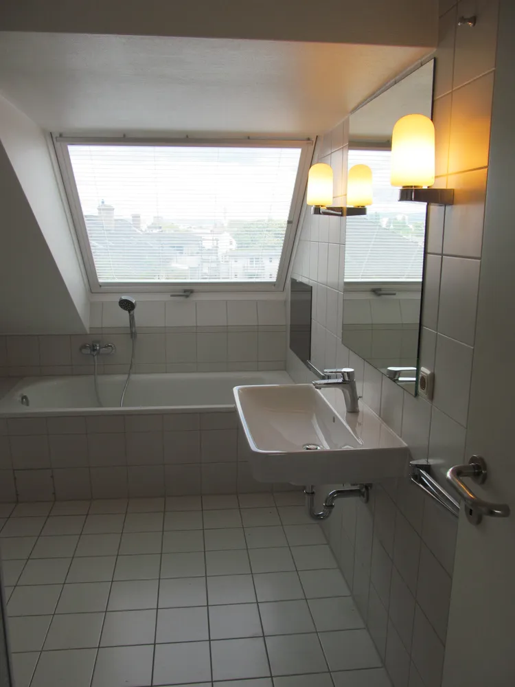 2 room apartment with 74 m² in Frankfurt am Main – Photo 2