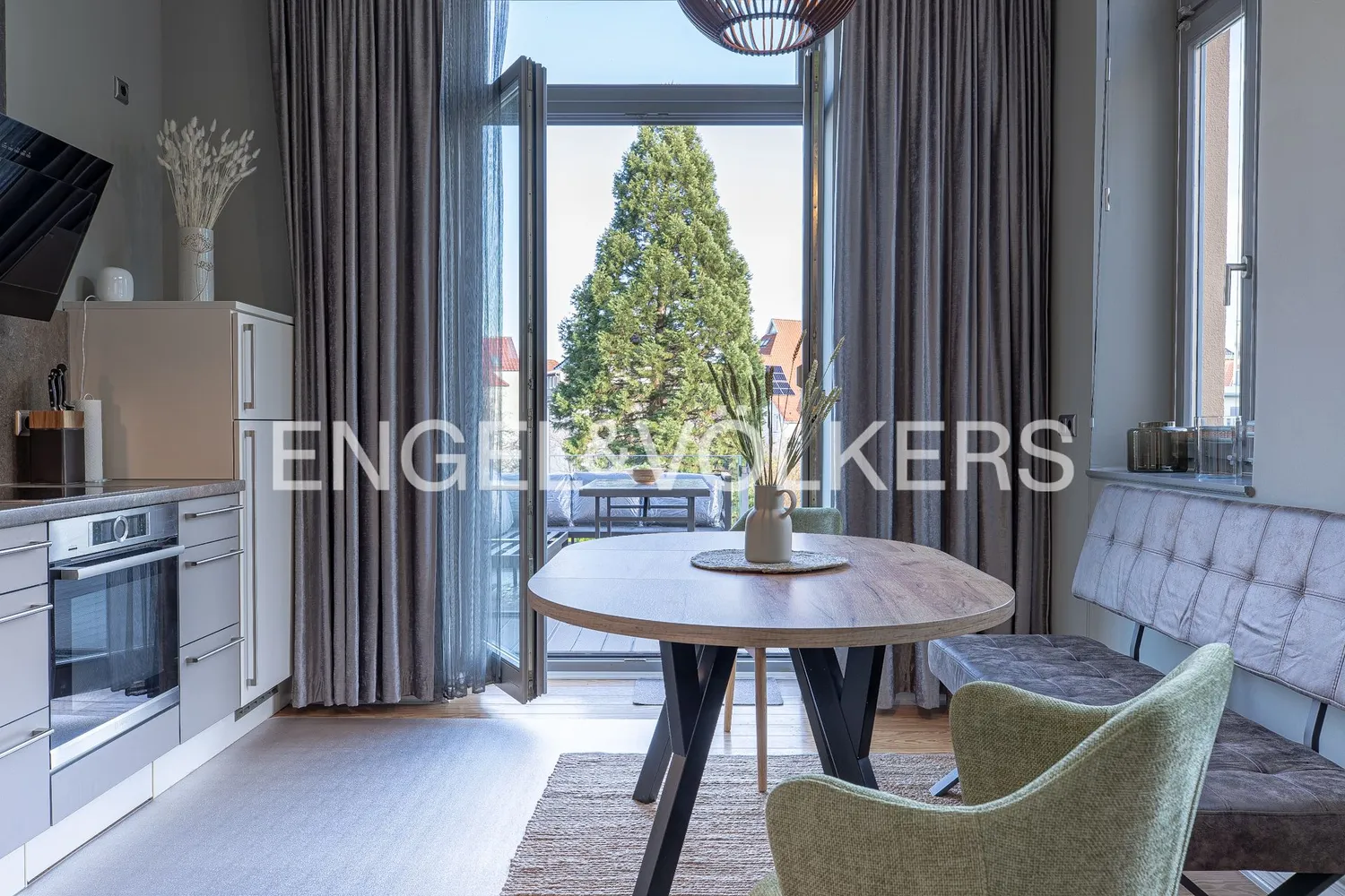 6 Zimmer Wohnung mit 230 m² in Rostock – Bild 9