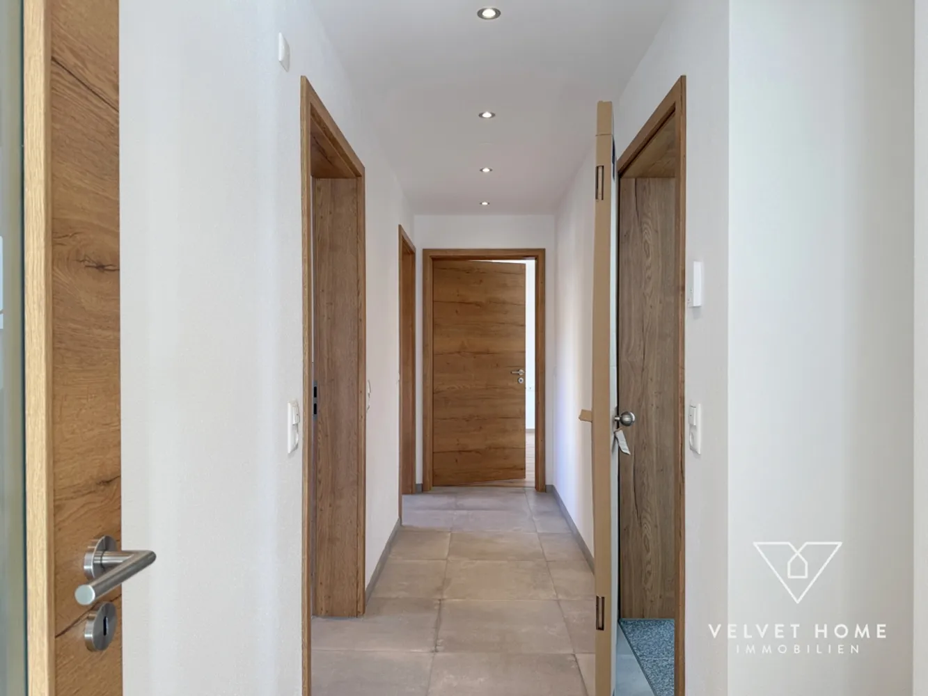 3 Zimmer Wohnung mit 85 m² in Augsburg – Bild 2