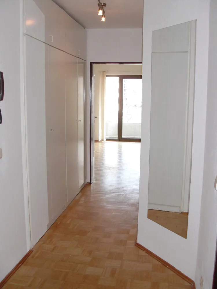 2 Zimmer Wohnung mit 60 m² in Düsseldorf – Bild 3