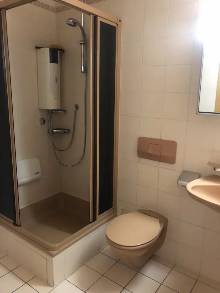 WG-Zimmer mit 15 m² in Kornwestheim – Bild 1
