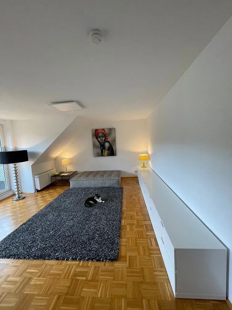 2 Zimmer Wohnung mit 77 m² in Düsseldorf – Bild 12