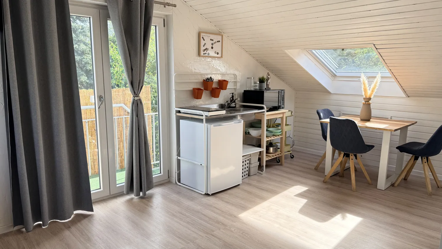 1 Zimmer Wohnung mit 23 m² in Karlsruhe – Bild 2