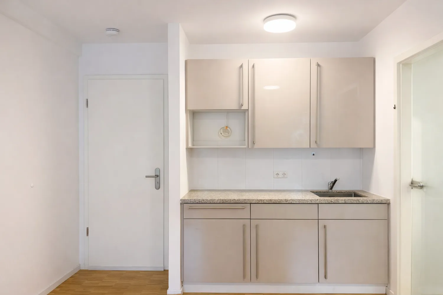 1 room apartment with 30 m² in Wiesbaden – Photo 8