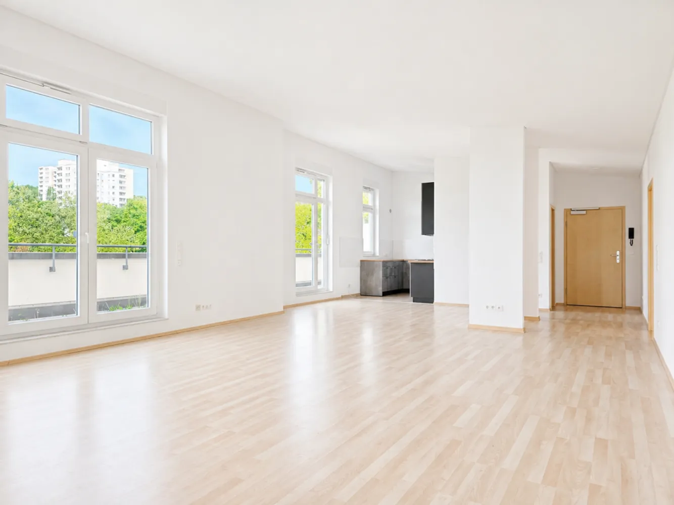 3 Zimmer Wohnung mit 121 m² in Wiesbaden – Bild 2