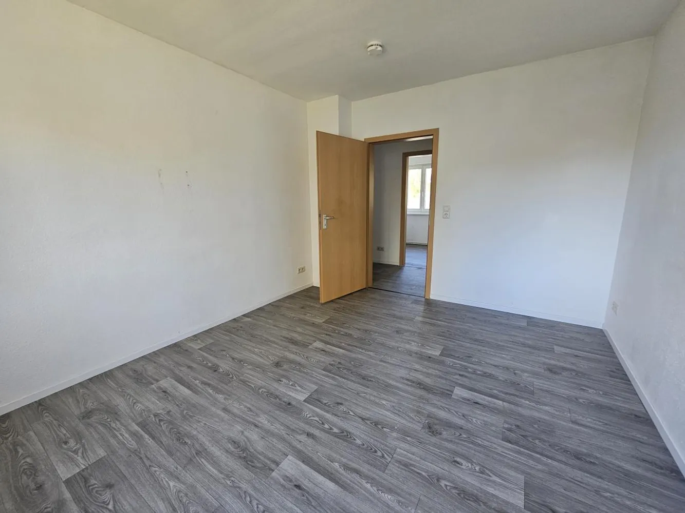 2 Zimmer Wohnung mit 48 m² in Magdeburg – Bild 2