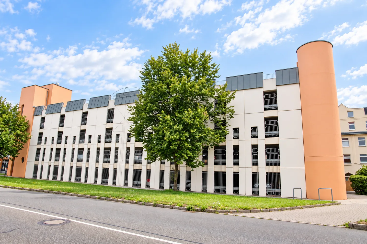 2 Zimmer Wohnung mit 65 m² in Zwickau – Bild 1