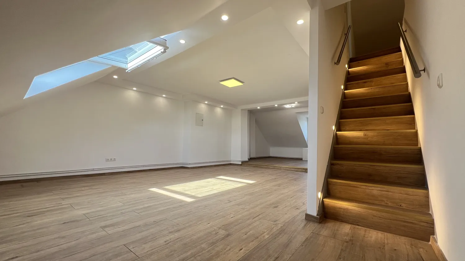 6 Zimmer Wohnung mit 145 m² in Duisburg – Bild 4