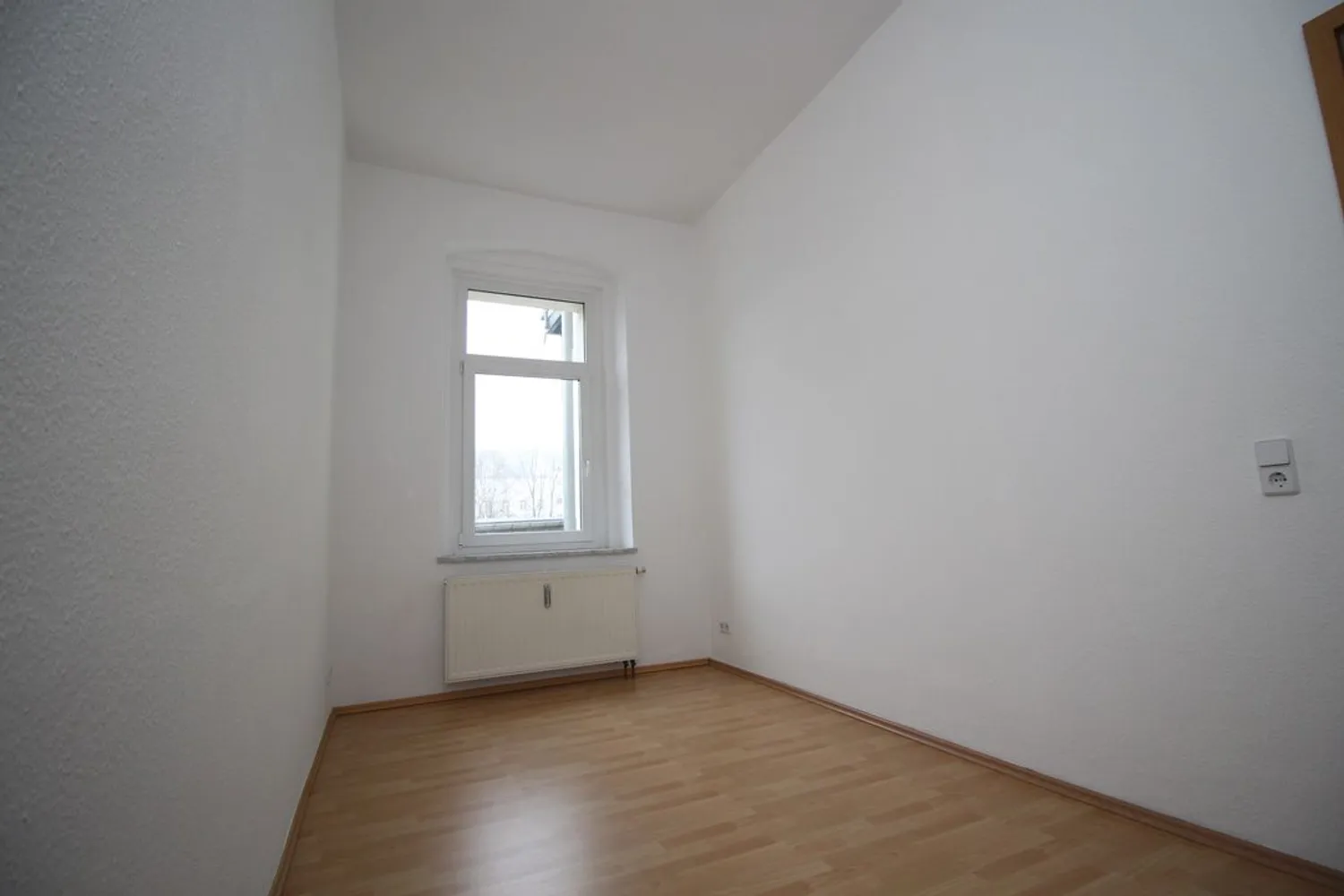 4 Zimmer Wohnung mit 84 m² in Plauen – Bild 2