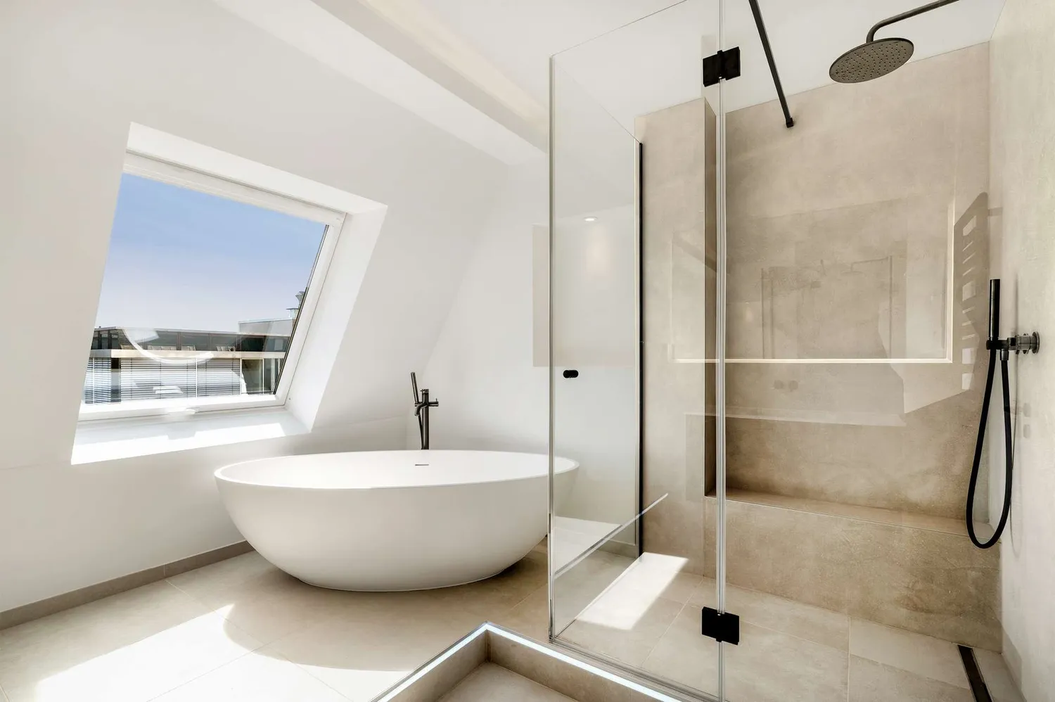 5 Zimmer Wohnung mit 158 m² in München – Bild 7