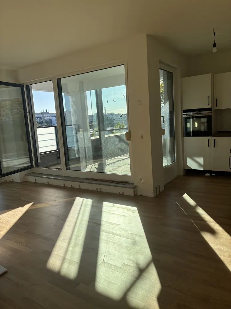 3 Zimmer Wohnung mit 90 m² in München – Bild 2