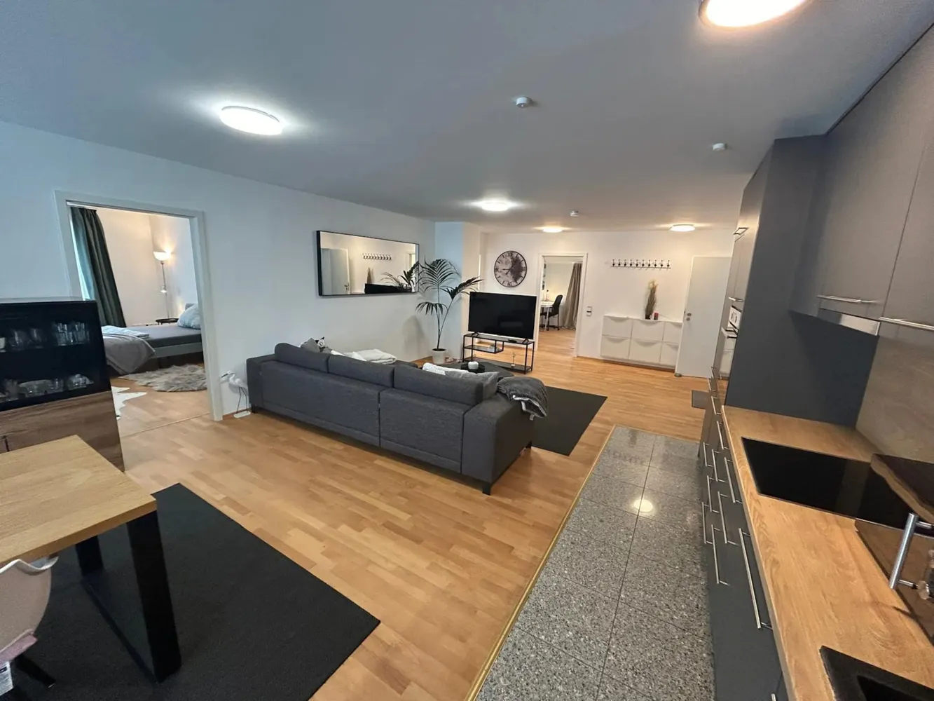 WG-Zimmer mit 12 m² in München – Bild 1
