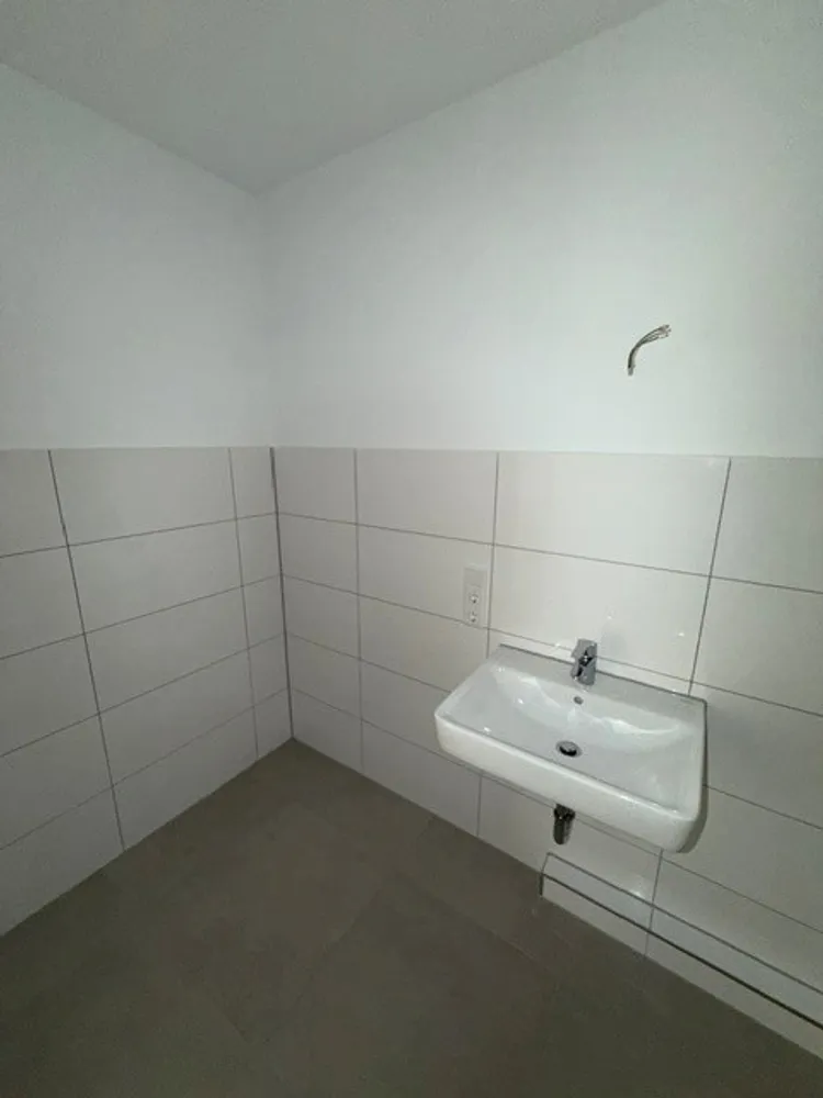 1 room apartment with 45 m² in Wuppertal – Photo 2