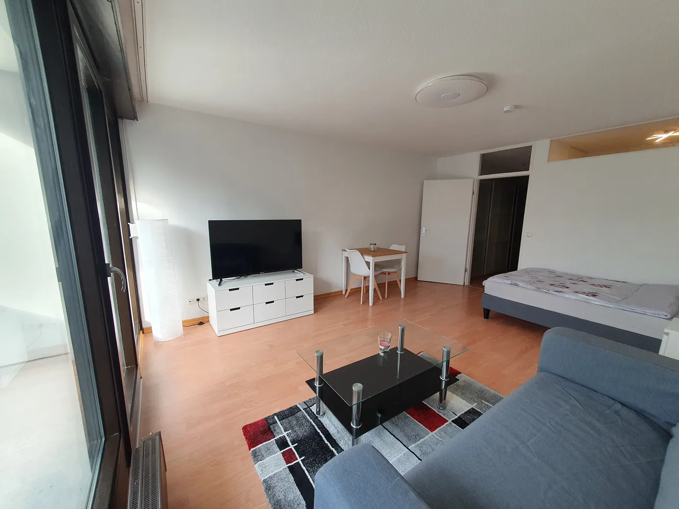 1 Zimmer Wohnung mit 36 m² in München – Bild 2