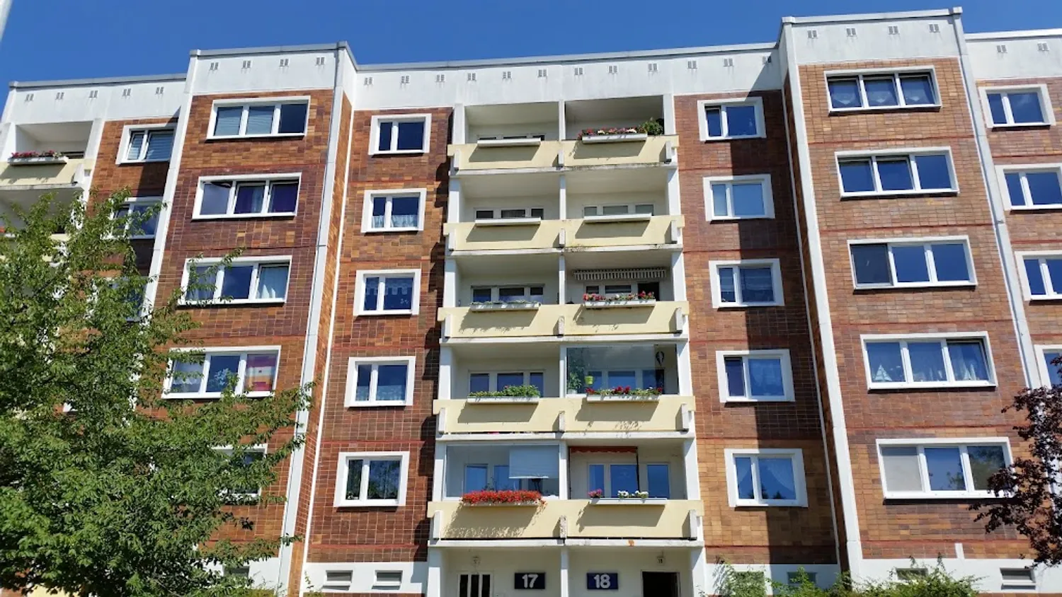 4 Zimmer Wohnung mit 75 m² in Rostock – Bild 2