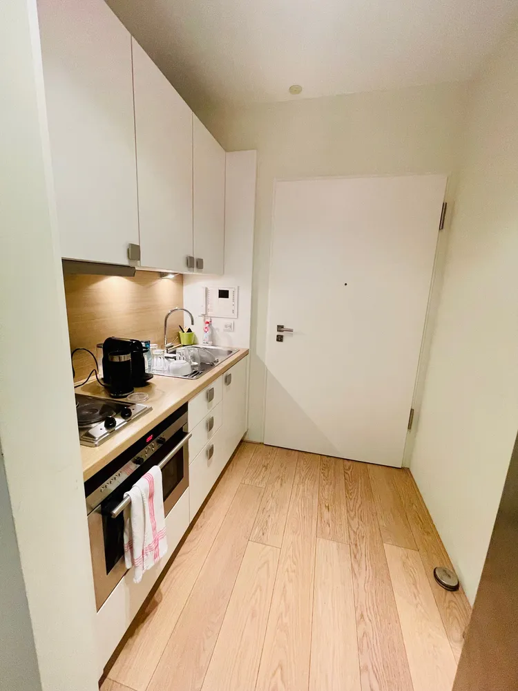 1 room apartment with 27 m² in Munich – Photo 9