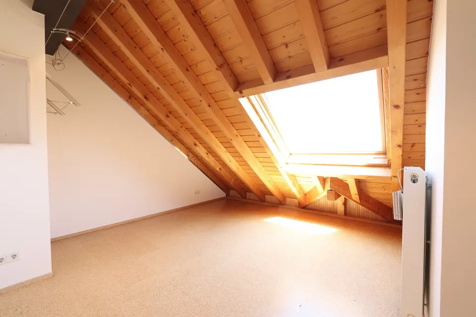 4 Zimmer Wohnung mit 149 m² in Kaiserslautern – Bild 3