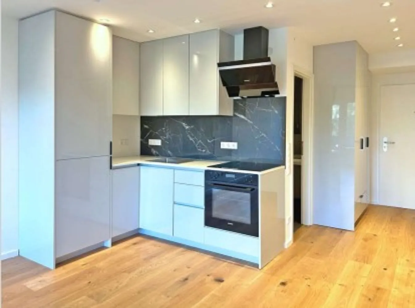 1 room apartment with 34 m² in Munich – Photo 2