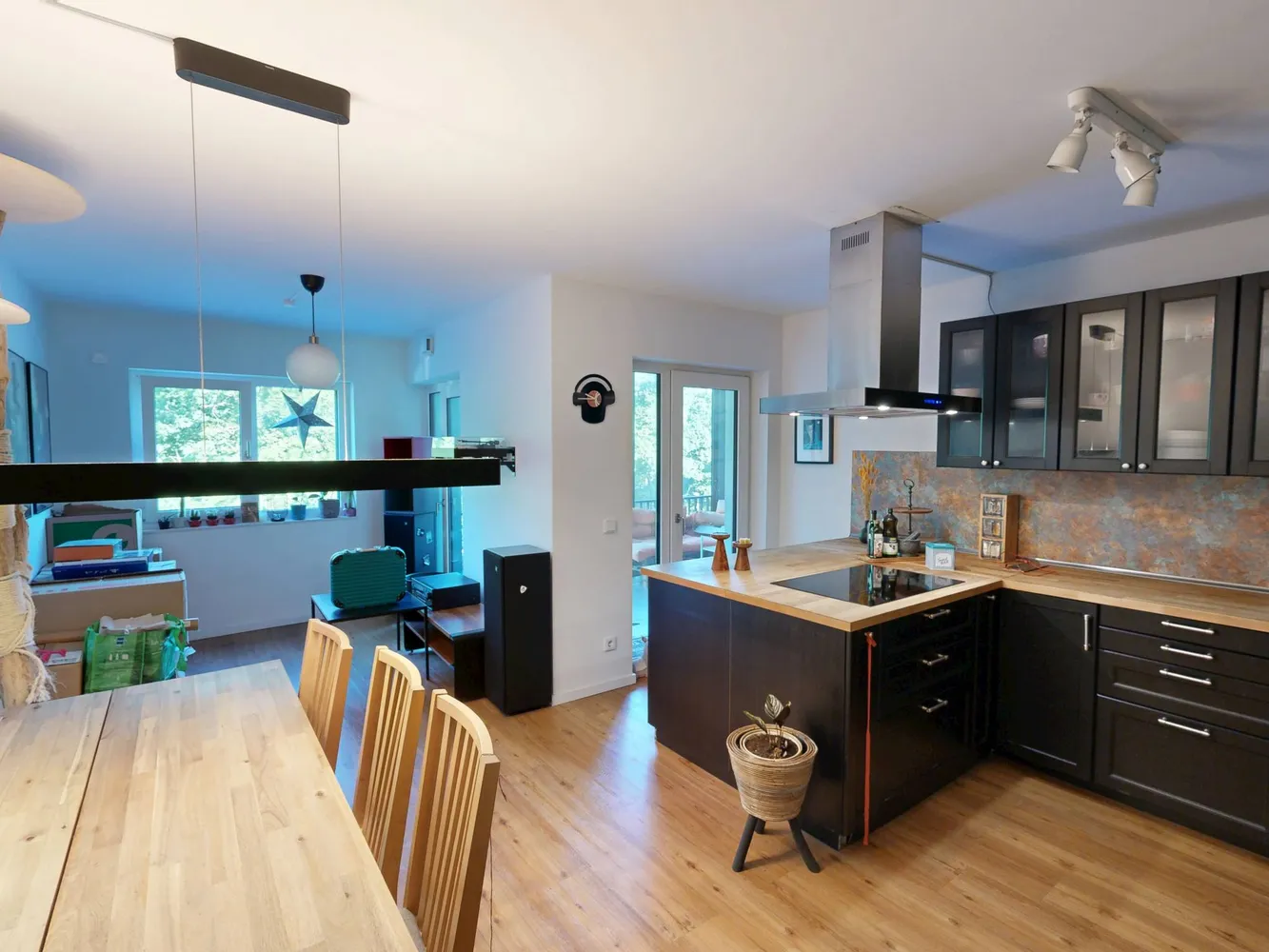 3 Zimmer Wohnung mit 80 m² in Hamburg – Bild 2