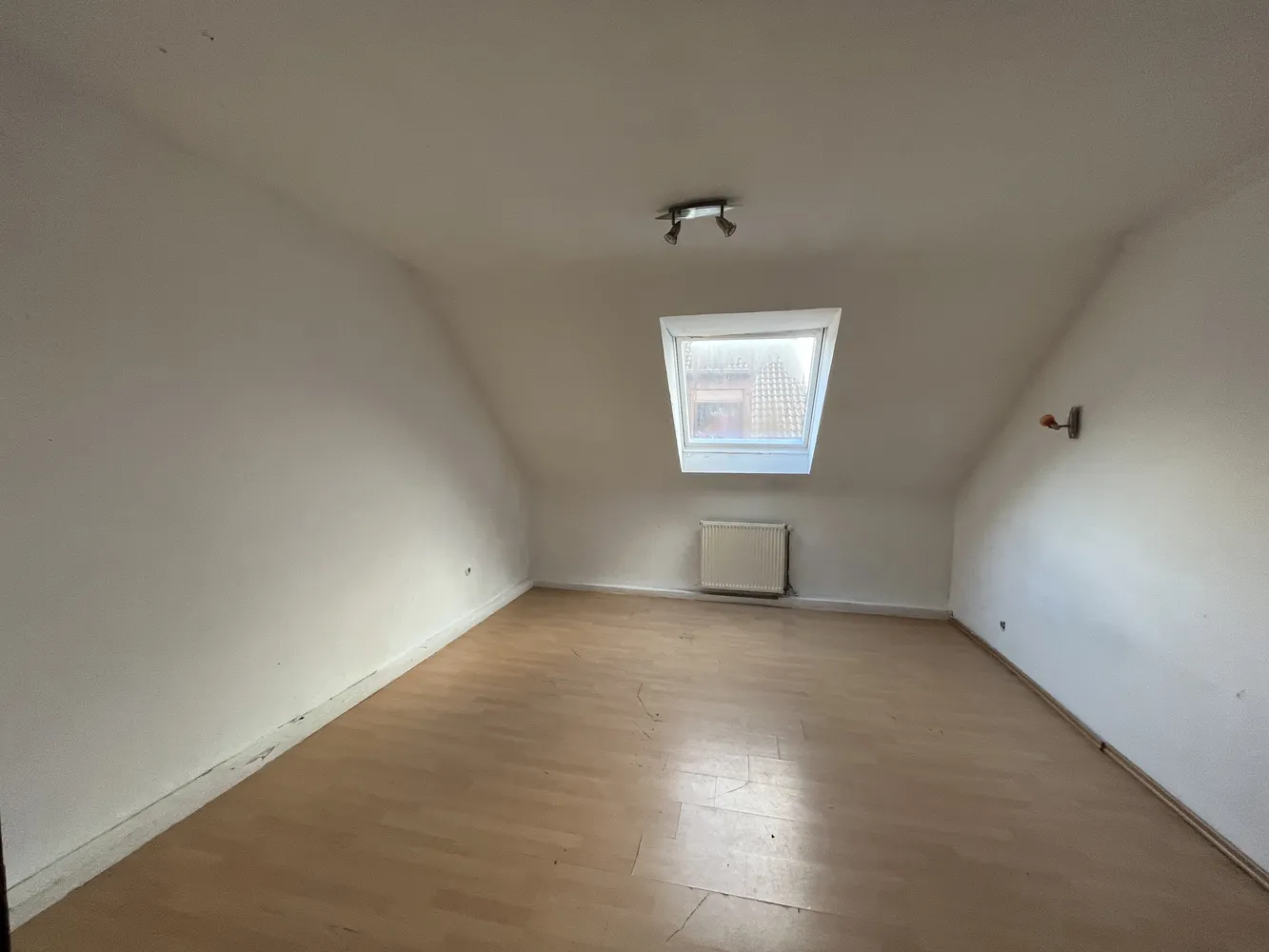 4 Zimmer Wohnung mit 89 m² in Saarbrücken – Bild 5