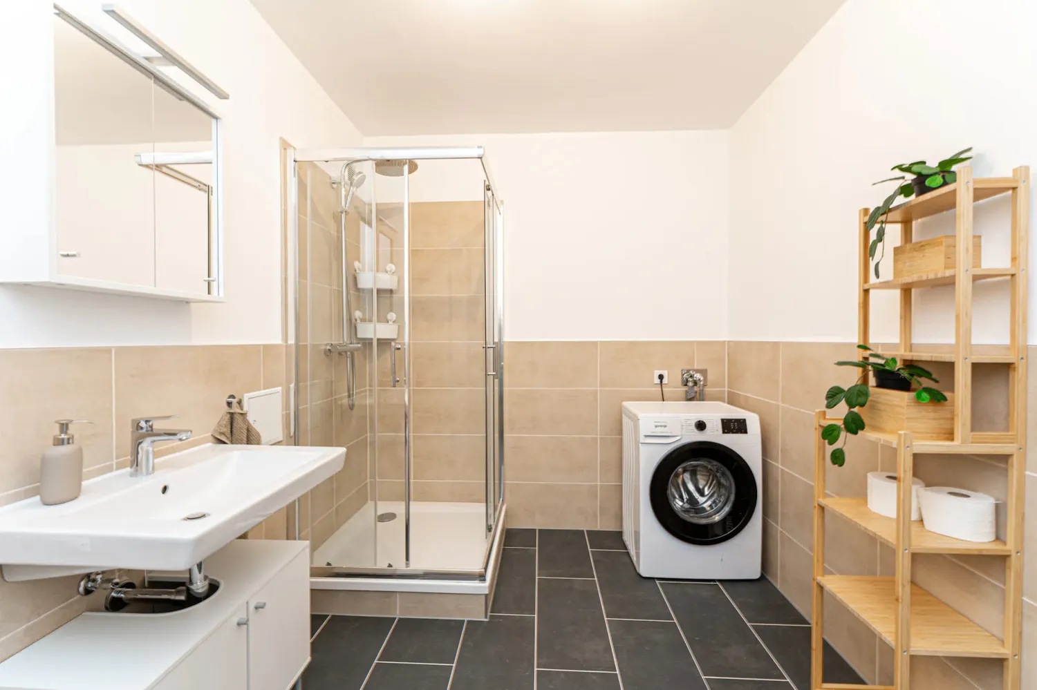 Shared room with 11 m² in Berlin – Photo 4