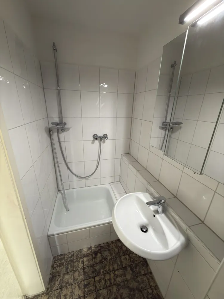 1 Zimmer Wohnung mit 40 m² in Köln – Bild 3