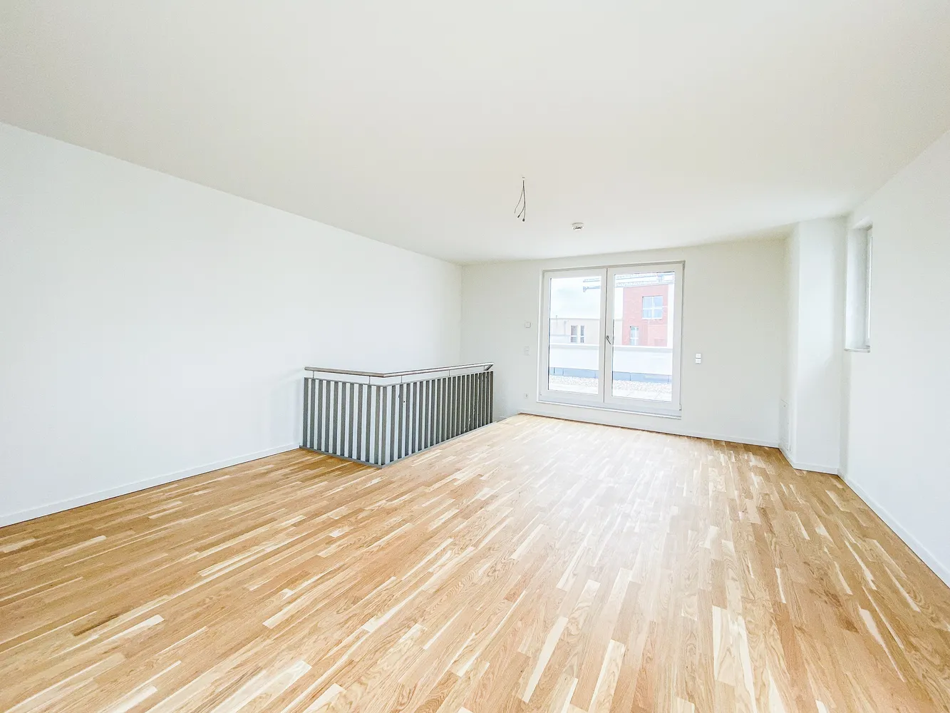 5 Zimmer Wohnung mit 149 m² in Hamburg – Bild 1