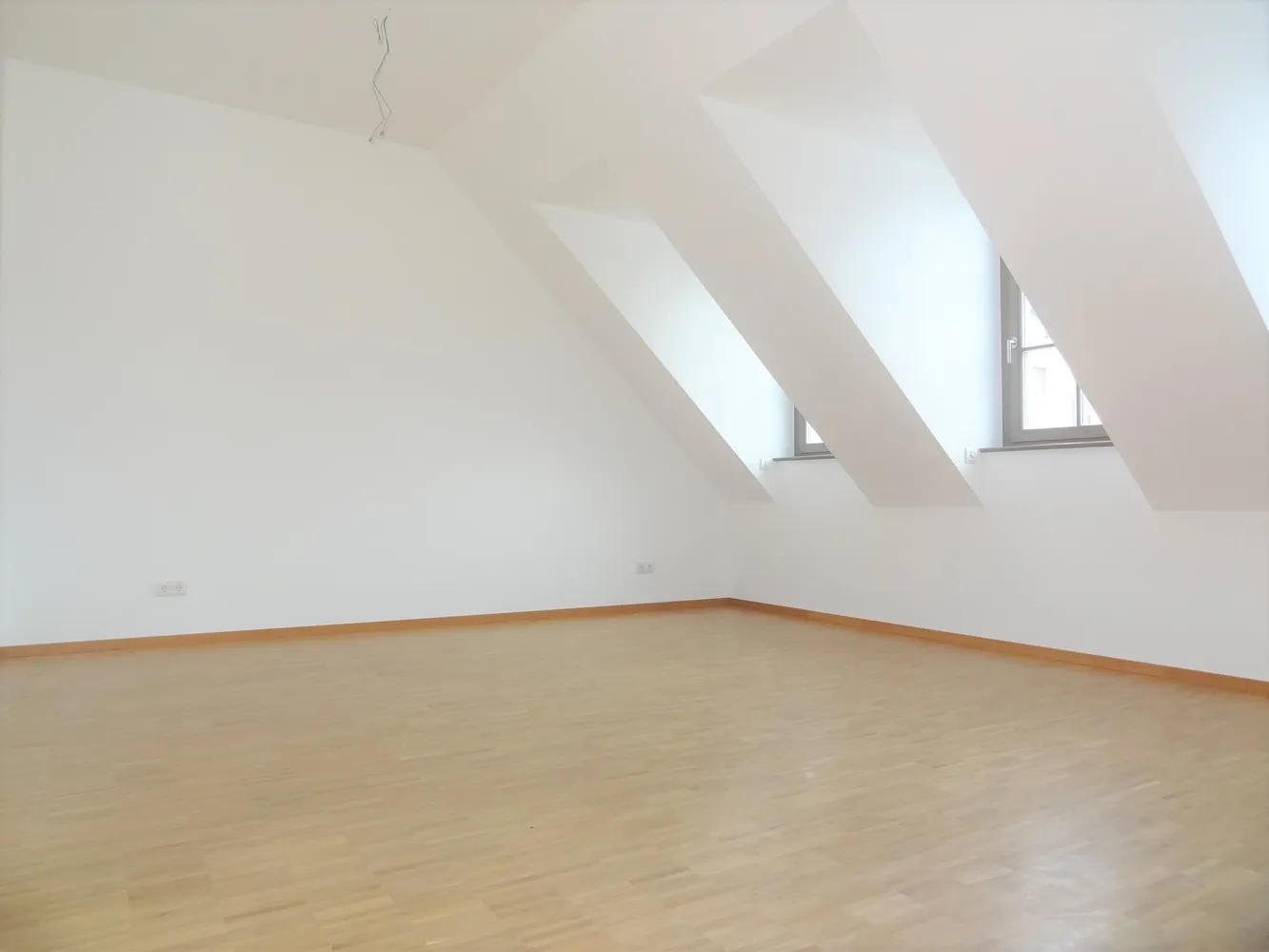 4 Zimmer Wohnung mit 157 m² in Dresden – Bild 7